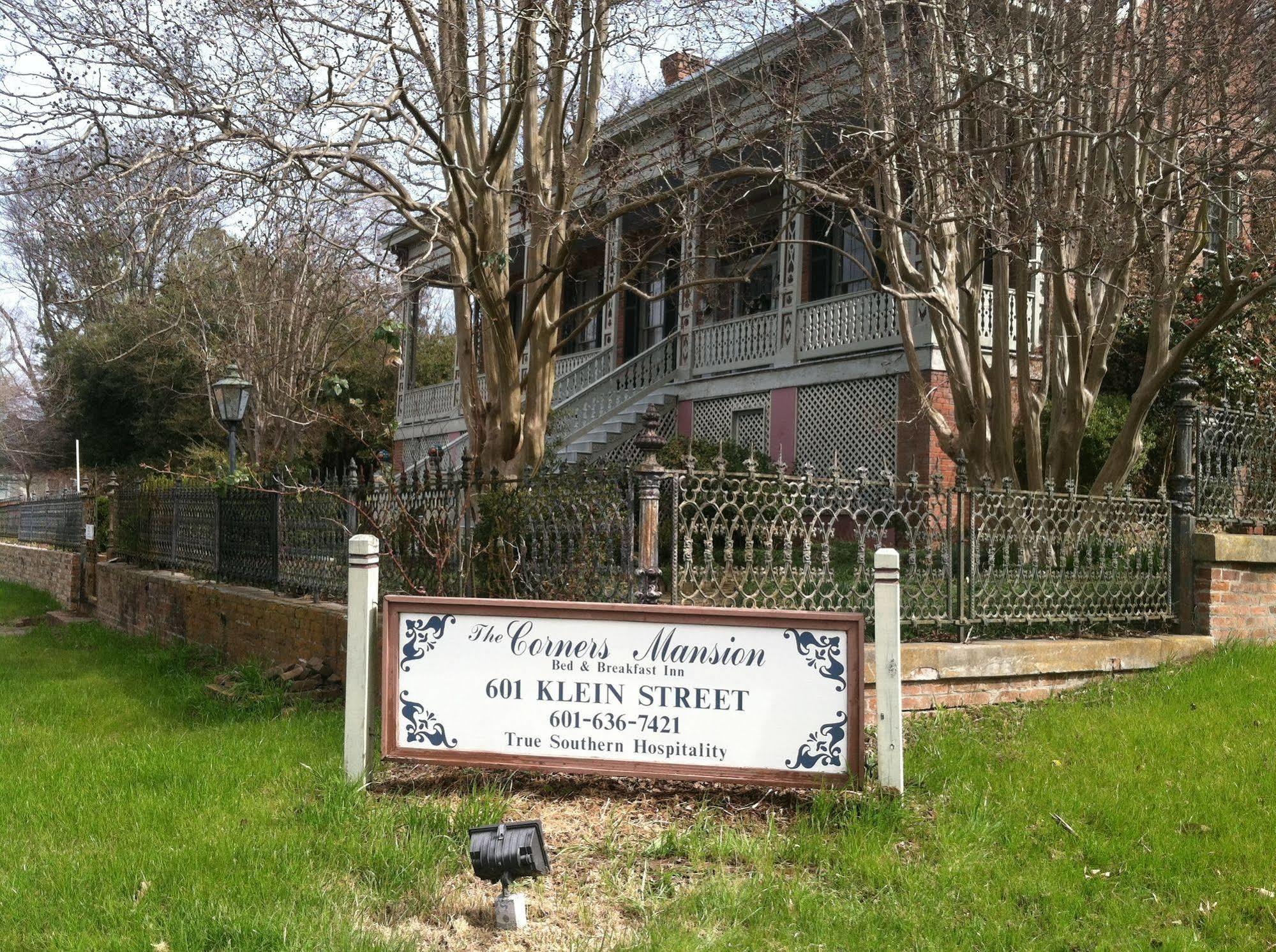 Corners Mansion Inn - A Bed And Breakfast Vicksburg Exterior foto